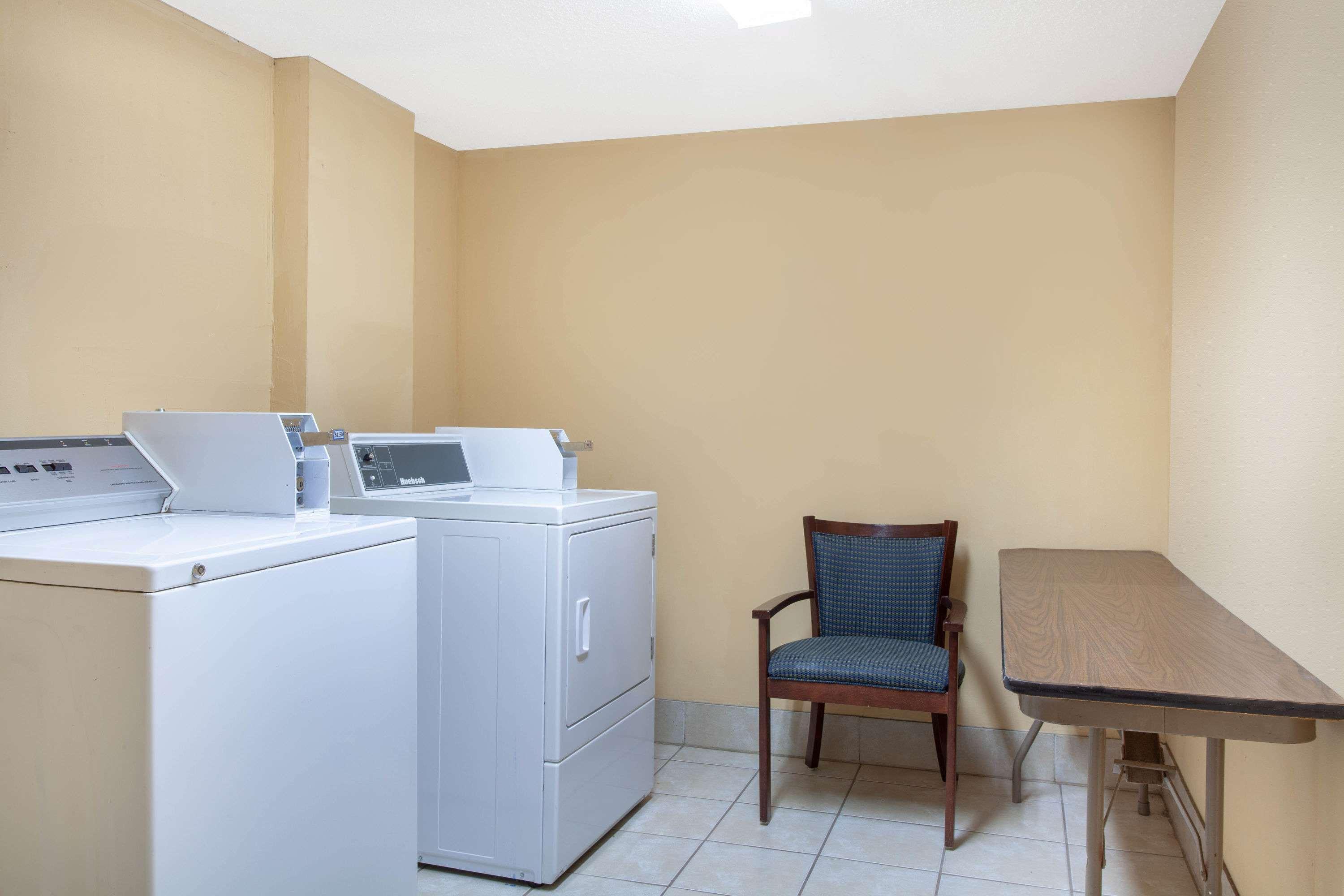 Days Inn By Wyndham Clinton - Laurens I-26 Luaran gambar